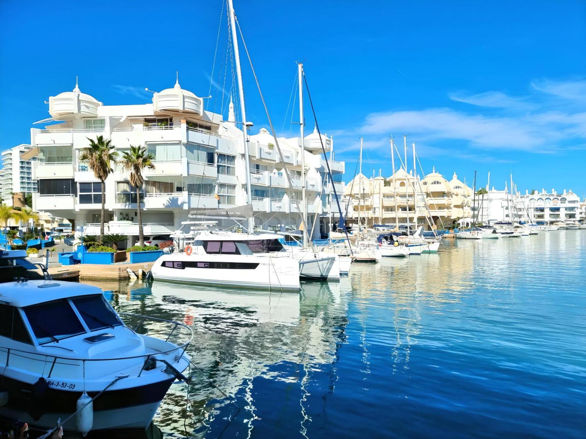 Estudio Las Naciones Bellavista Benalmádena Buitenkant foto